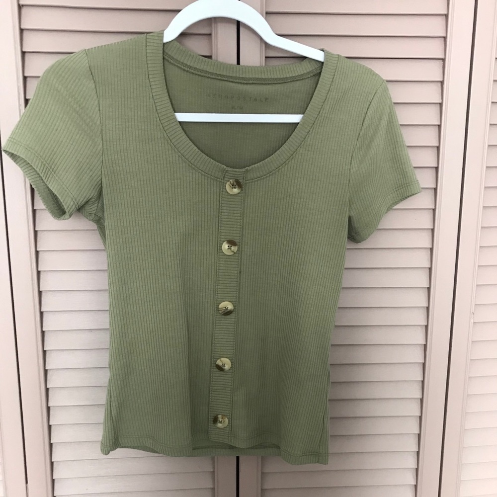 Aeropostale green button down tee